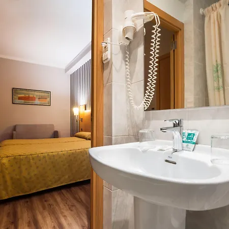 Hotel Lyon *