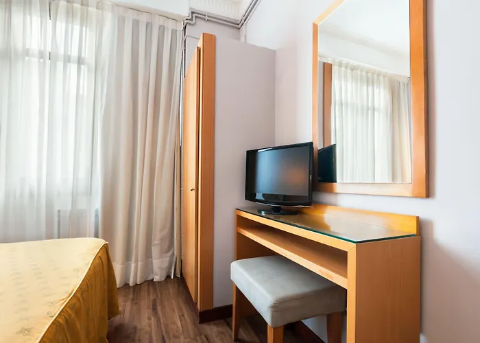 Hotel Lyon *