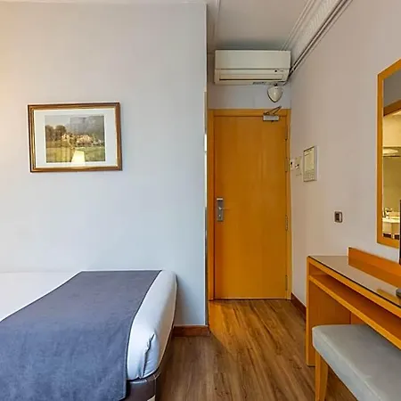 Hotel Lyon *