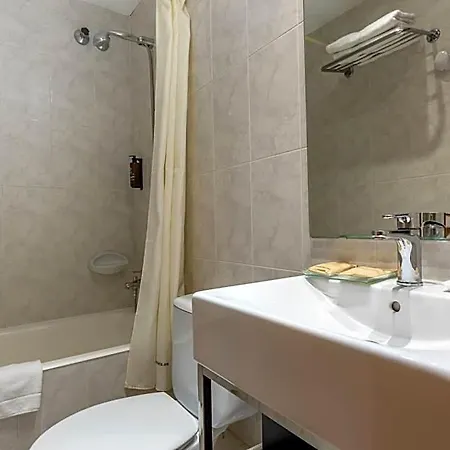 Hotel Lyon *
