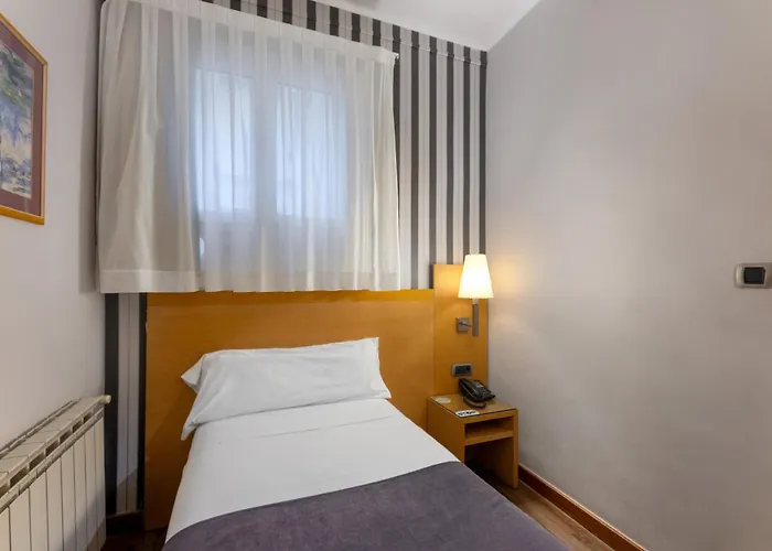 Lyon 酒店 巴塞罗那