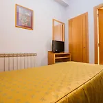 Hotel Lyon *